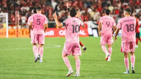 Messi reaparece con otro doblete en goleada del Inter Miami sobre el New York RB