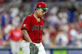 Julio Urías tiene la intención de continuar su carrera, aseguró su agente