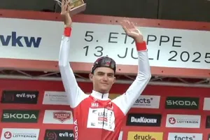 Isaac del Toro desmiente su rivalidad con Richard Carapaz: "no tengo nada personal con nadie"