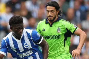 Raúl Jiménez y Fulham rescatan un punto en su visita al Brighton