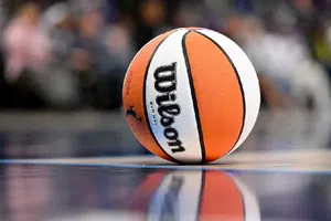 Fan fue arrestado por lanzar un juguete sexual en partido de WNBA