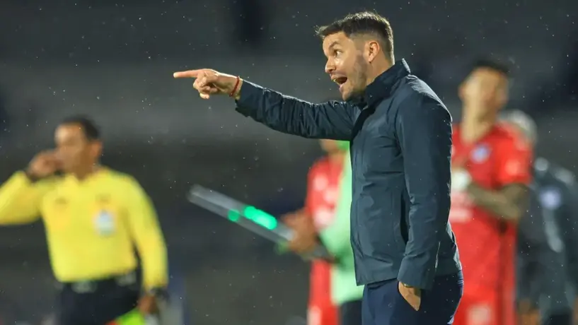 Larcamón sobre fichar a un delantero extranjero en Cruz Azul: "Tiene que dar un salto de calidad"