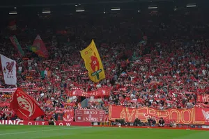 Policía detiene a aficionado del Liverpool por insultos racistas contra Antoine Semenyo