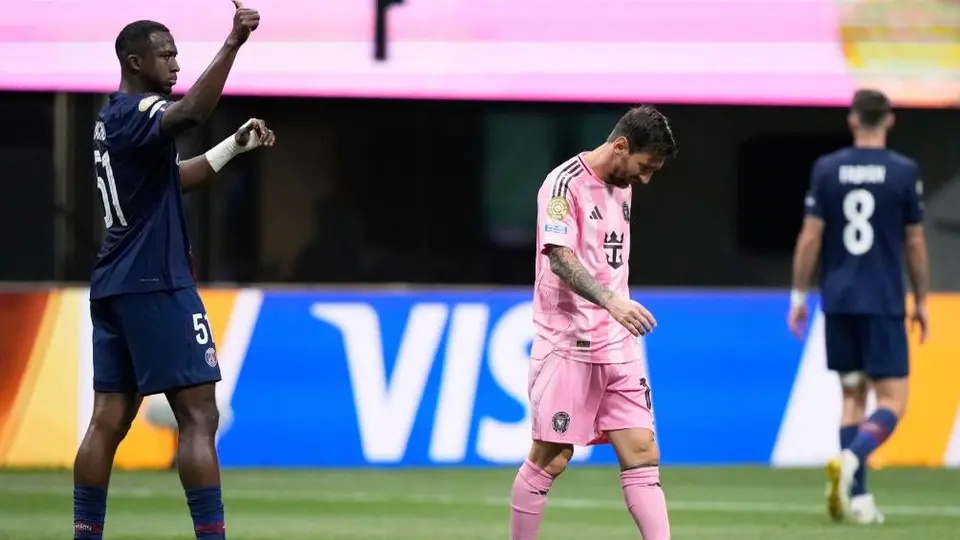 Prensa francesa 'revienta' a Messi por eliminación del Mundial de Clubes: "Vimos a Messi caminar"
