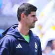 Thibaut Courtois critica a Raúl Asencio por expulsión: "Dos partidos, dos errores, hay que ser inteligentes"