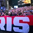 Aficionados del PSG se adueñan de Times Square, en New York, previo a la Final ante el Chelsea