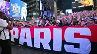 Aficionados del PSG se adueñan de Times Square, en New York, previo a la Final ante el Chelsea