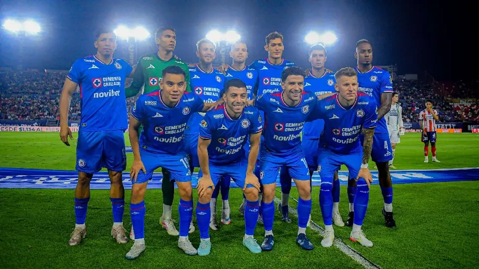 “No ganaremos con jugadores de 1.7 mdd”: presidente de Cruz Azul justifica altos gastos