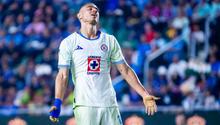 Giakoumakis suma tres días sin entrenar; no tiene permiso del club