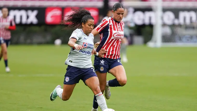 Chivas Femenil consigue un agónico empate de último minuto ante Cruz Azul