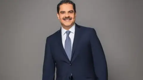 ¿Se despedirá Javier Alatorre de “Hechos Noche” tras 30 años al frente?