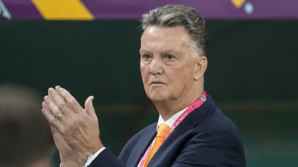 "El cáncer ya no me afecta": Louis van Gaal sale avante y gana la batalla