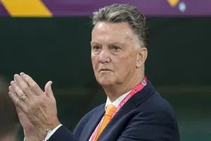 "El cáncer ya no me afecta": Louis van Gaal sale avante y gana la batalla