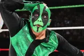 Mr. Iguana y Psycho Clown debutan en WWE SmackDown y son aclamados