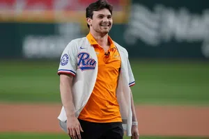 Pato O'Ward rompe el silencio tras polémica imagen de 'su coche' utilizada por ICE