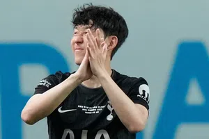 Heung-Min Son se despide entre lágrimas del Tottenham tras su último partido