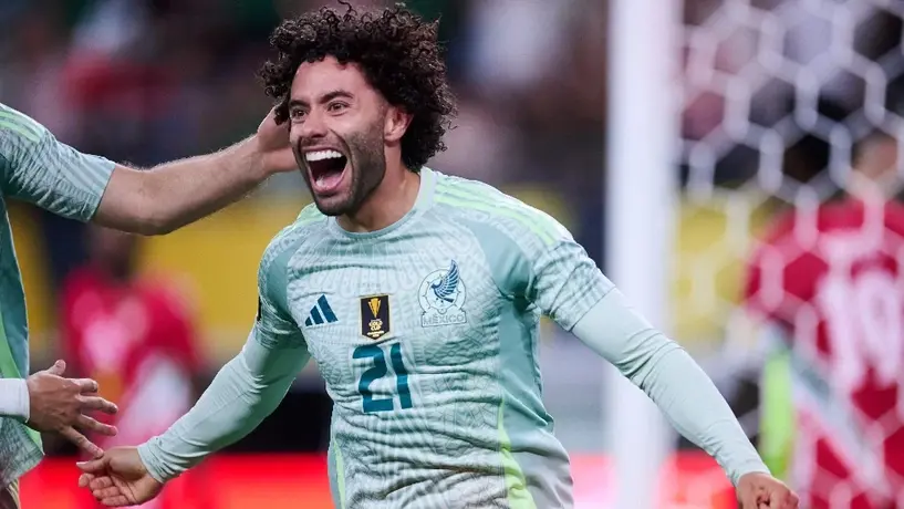 Chino Huerta sobre el paso de mexicanos a Europa: “Prefieren un sueldo que arriesgarse”