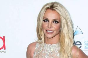 Britney Spears asegura que adoptó a una niña y la llama Lennon London Spears