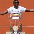 ¡La orejona desfila por Francia! Dembelé llevó el trofeo de Champions League a Roland Garros