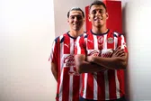 ¡Nueva piel! Chivas presenta jersey de la temporada 2025-26
