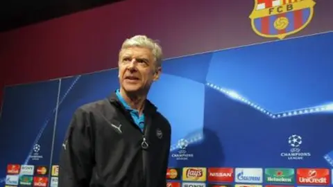 Arsène Wenger habla sobre los parones por tormenta en el Mundial de Clubes: "No hay una solución"