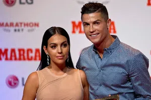 ¿Seguirá la tradición? El costoso reloj que Georgina Rodríguez le podría regalar a CR7 por su compromiso