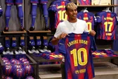 Joan Laporta 'presiona" a Lamine Yamal con Barcelona: "Puede ser el nuevo Messi"
