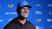 Jim Harbaugh, entrenador de Chargers, sometido a procedimiento cardiaco y cirugía de cadera