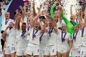 Inglaterra busca retener el título de la Eurocopa Femenina con un equipo renovado