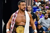 Alberto del Río agrede a Hijo del Vikingo y a personal de programa de 'Venga la alegría'