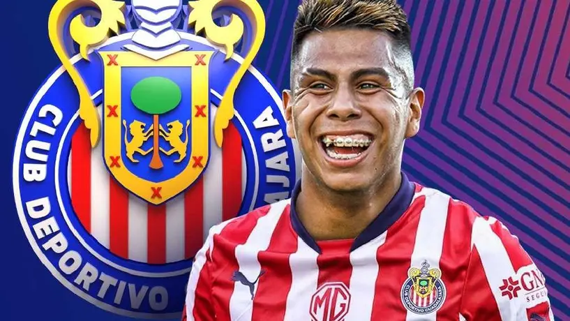 Efraín Álvarez llega a Guadalajara: "Chivas es un reto muy bonito para mí y para mi familia"