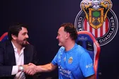 Gabriel Milito, nuevo DT de Chivas, considera a Pep Guardiola su maestro