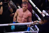 Canelo revela acercamiento con WWE: "Estamos hablando sobre ello"