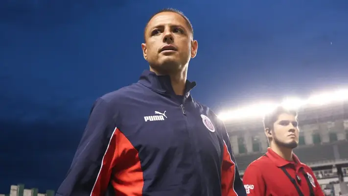 Reviven polémica de ‘Chicharito’ Hernández con expareja: “Me abandonó en el hospital”