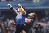 Anuncian subasta del jersey que usó Peter Shilton ante Maradona en el partido de ‘La Mano de Dios’