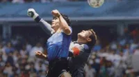 Anuncian subasta del jersey que usó Peter Shilton ante Maradona en el partido de ‘La Mano de Dios’