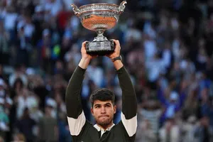 Rey de París: Así fue el festejo de Alcaraz tras coronarse campeón de Roland Garros