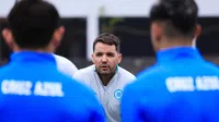 ¡Sin timonel en Copa Morelos! Nicolás Larcamón posterga su debut con Cruz Azul
