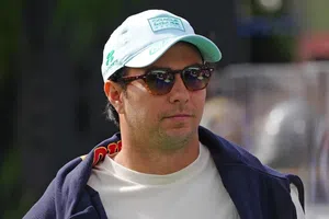 Exdirectivo de F1 ve con buenos ojos el regreso de Checo Pérez: 'Es un piloto maravilloso'