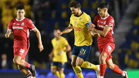 ¿Ayuda a Toluca? Exárbitros reclaman penal a favor de América