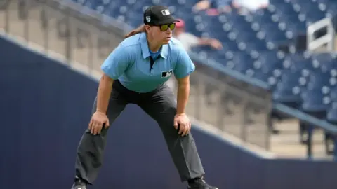 MLB asciende a su primera mujer umpire