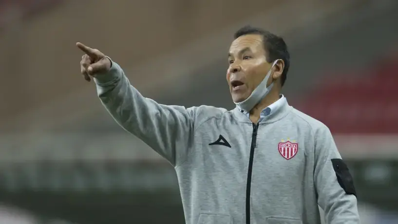 Profe Cruz tiene como objetivo regresar a dirigir en la Liga MX