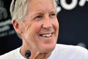 El nuevo entrenador de los Raiders Pete Carroll enfrenta con alegría este nuevo reto