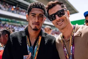 ¿Y la rivalidad? Jude Bellingham y Robert Lewandoswki se dejan ver juntos en el GP de España