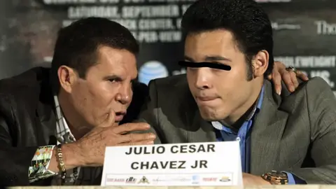 ¡Con mucha fe! Julio César Chávez confía en la inocencia de su hijo tras ser detenido