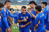 Ángel Correa ya entrenó con Tigres: así fue su emotiva bienvenida en el Volcán