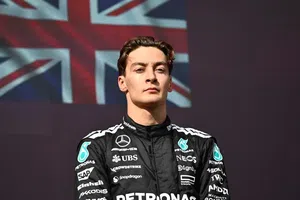 ¿Trampa en la F1? Russell lanza dura acusación a Leclerc y Ferrari