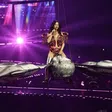 VIDEO: Katy Perry casi cae en pleno show en San Francisco por una falla técnica en su escenografía