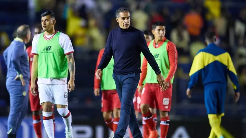 Renato Paiva: De fracasar en Toluca a vencer al Campeón de Europa