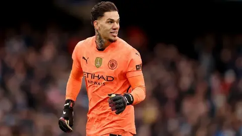 ¿Se acerca su salida? Ederson se perderá primer partido de la temporada con Manchester City